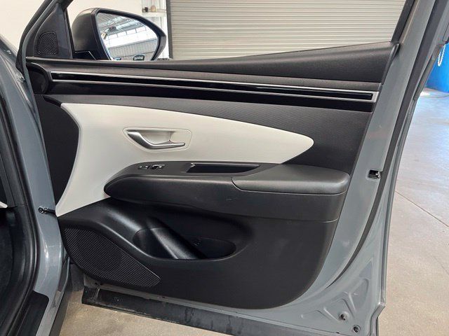 Used 2024 Hyundai Tucson SE FWD image 12