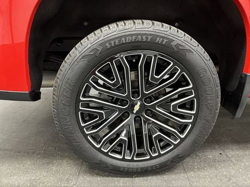 Certified 2022 Chevrolet Silverado 1500 RST w/ Bed Protection Package image 32