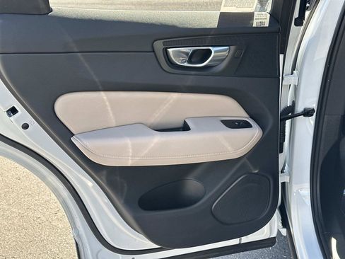 Certified 2026 Volvo XC60 B5 Plus w/ Protection Package Premier image 20