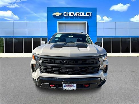 New 2026 Chevrolet Silverado 1500 Custom Trail Boss w/ LPO, Dark Essentials Package image 8