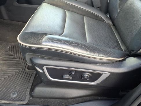 Used 2021 RAM 1500 Laramie w/ Night Edition image 17