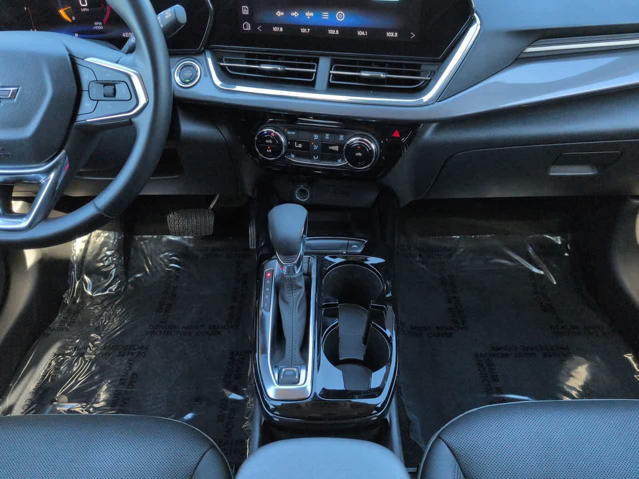 Used 2024 Chevrolet Trax ACTIV w/ Sunroof Package FWD image 18