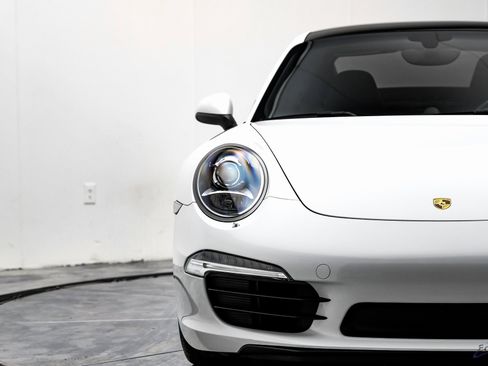 Used 2015 Porsche 911 Carrera image 26