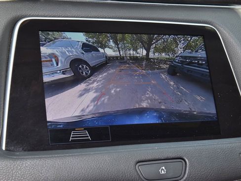 Used 2020 Cadillac XT4 Premium Luxury w/ Cold Weather Package FWD image 21