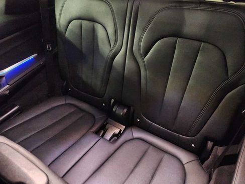 Used 2022 BMW X7 xDrive40i w/ Premium Package AWD/4WD image 32