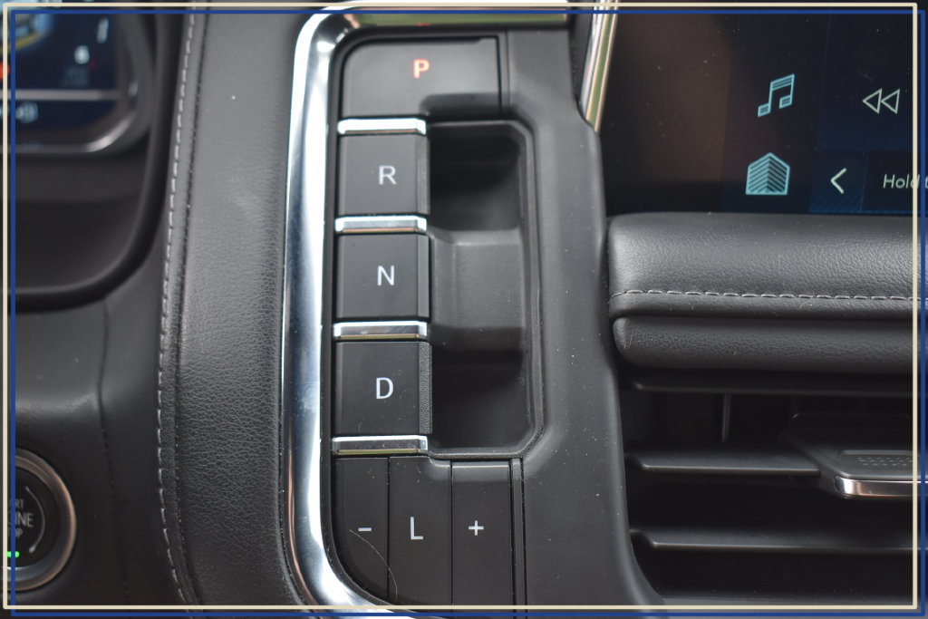 Used 2023 Chevrolet Tahoe LT AWD/4WD image 28