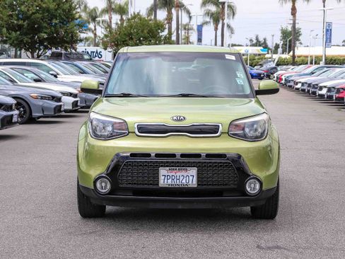 Used 2016 Kia Soul + FWD image 2