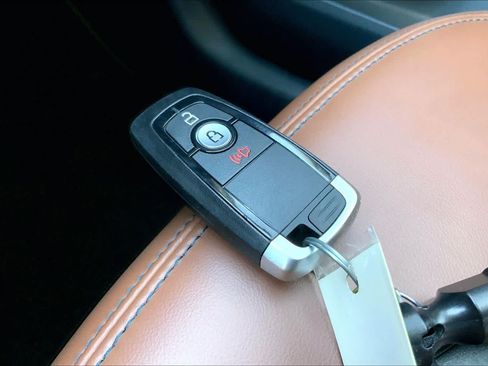 Certified 2022 Ford Maverick Lariat FWD image 13