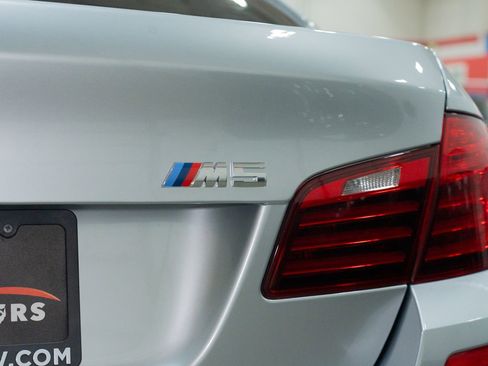 Used 2016 BMW M5 image 9