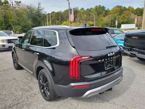 Used 2022 Kia Telluride SX w/ Towing Package image 9