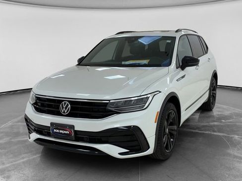 Used 2023 Volkswagen Tiguan SE R-Line AWD/4WD image 7
