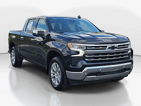 Used 2023 Chevrolet Silverado 1500 LTZ w/ LTZ Premium Package AWD/4WD image 3