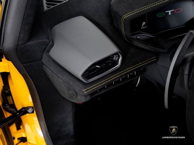 Used 2023 Lamborghini Huracan STO RWD image 36