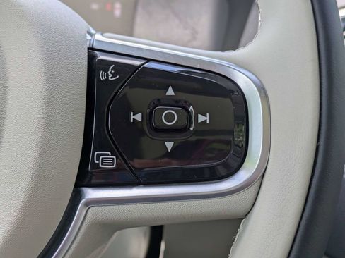 Certified 2024 Volvo XC90 T8 Plus AWD/4WD image 38