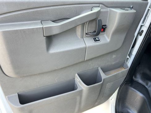 Certified 2021 GMC Savana 2500 w/ Driver Convenience Package image 18