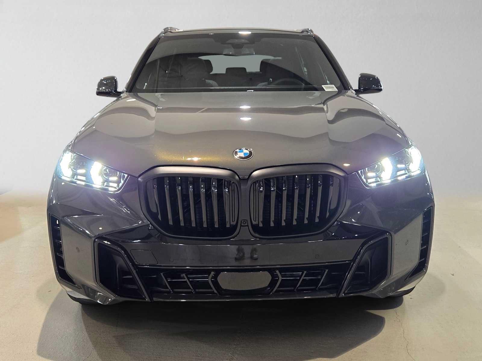 Used 2026 BMW X5 xDrive40i w/ M Sport Package AWD/4WD image 8