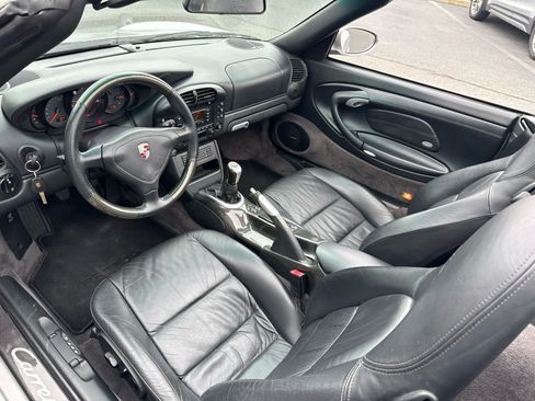 Used 2003 Porsche 911 Carrera 4 AWD/4WD image 19