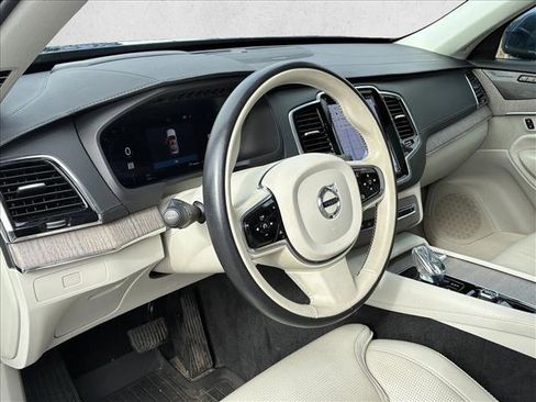 Used 2023 Volvo XC90 B6 Ultimate w/ Protection Package Premier image 10