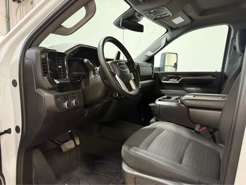 Used 2025 GMC Sierra 3500 SLE AWD/4WD image 13
