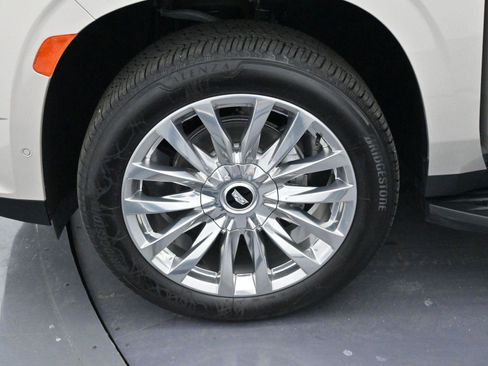 Certified 2024 Cadillac Escalade Premium Luxury image 45