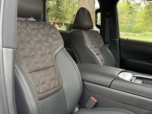 New 2026 Nissan Armada Platinum AWD/4WD image 10