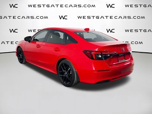 Used 2025 Honda Civic Sport image 4