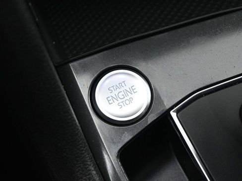 Used 2019 Volkswagen Tiguan SEL image 14