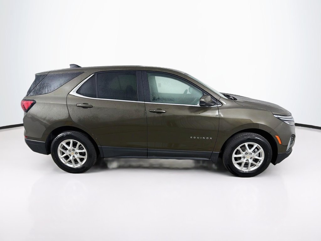 Used 2024 Chevrolet Equinox LT AWD/4WD image 4