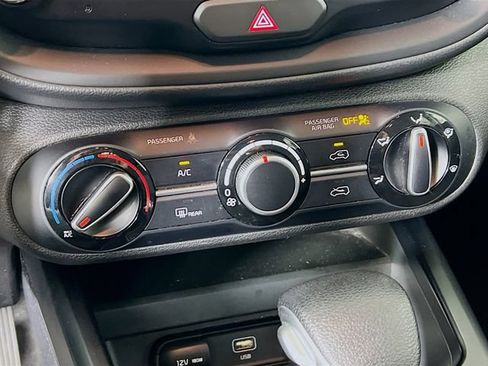 Used 2024 Kia Soul LX w/ Option Group 015 FWD image 18