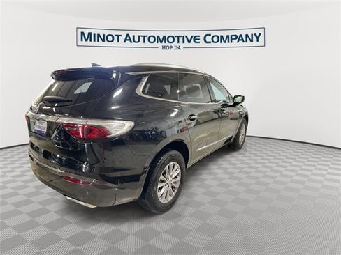 Used 2024 Buick Enclave Premium image 8
