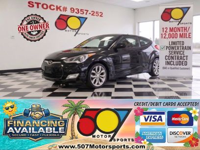 Used 2013 Hyundai Veloster w/ Style Pkg