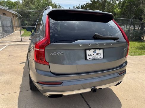 Used 2017 Volvo XC90 T6 Momentum w/ Vision Package AWD/4WD image 10