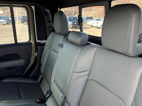 New 2026 Jeep Gladiator Mojave AWD/4WD image 20
