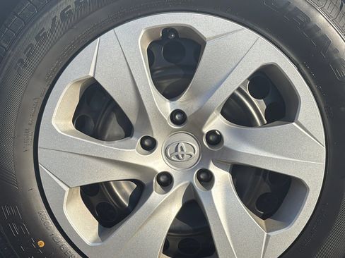 Certified 2024 Toyota RAV4 LE image 25