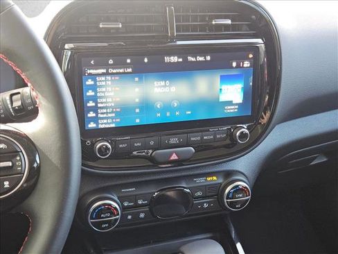 Used 2025 Kia Soul GT-Line w/ GT-Line Technology Package image 13