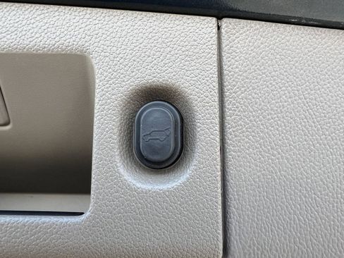 Used 2020 GMC Yukon XL SLT image 52