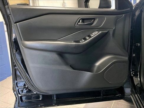 Certified 2024 Nissan Rogue S AWD/4WD image 9