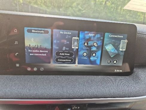 New 2026 Nissan Kicks SV w/ Charging Package AWD/4WD image 23