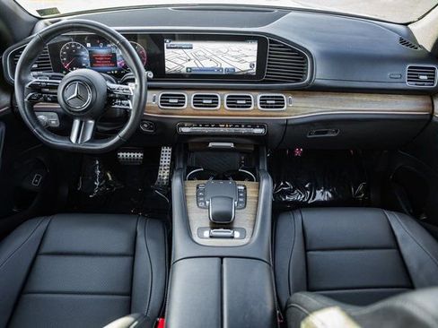 Certified 2025 Mercedes-Benz GLS 450 4MATIC image 21
