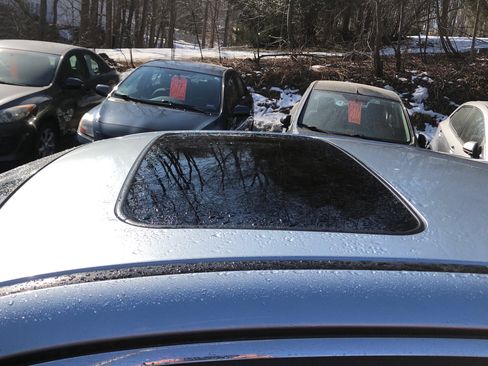 Used 2017 Subaru Legacy 2.5i Limited image 7