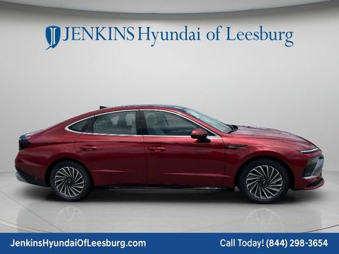 New 2026 Hyundai Sonata SEL FWD image 2