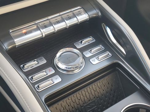 New 2026 Lincoln Nautilus Reserve image 26