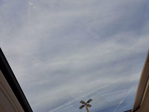 Used 2023 Volkswagen Jetta SE w/ Panoramic Sunroof Package image 19