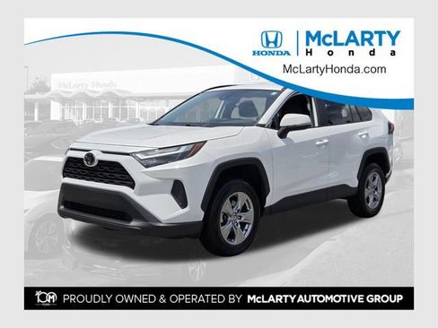 Used 2024 Toyota RAV4 XLE FWD image 1