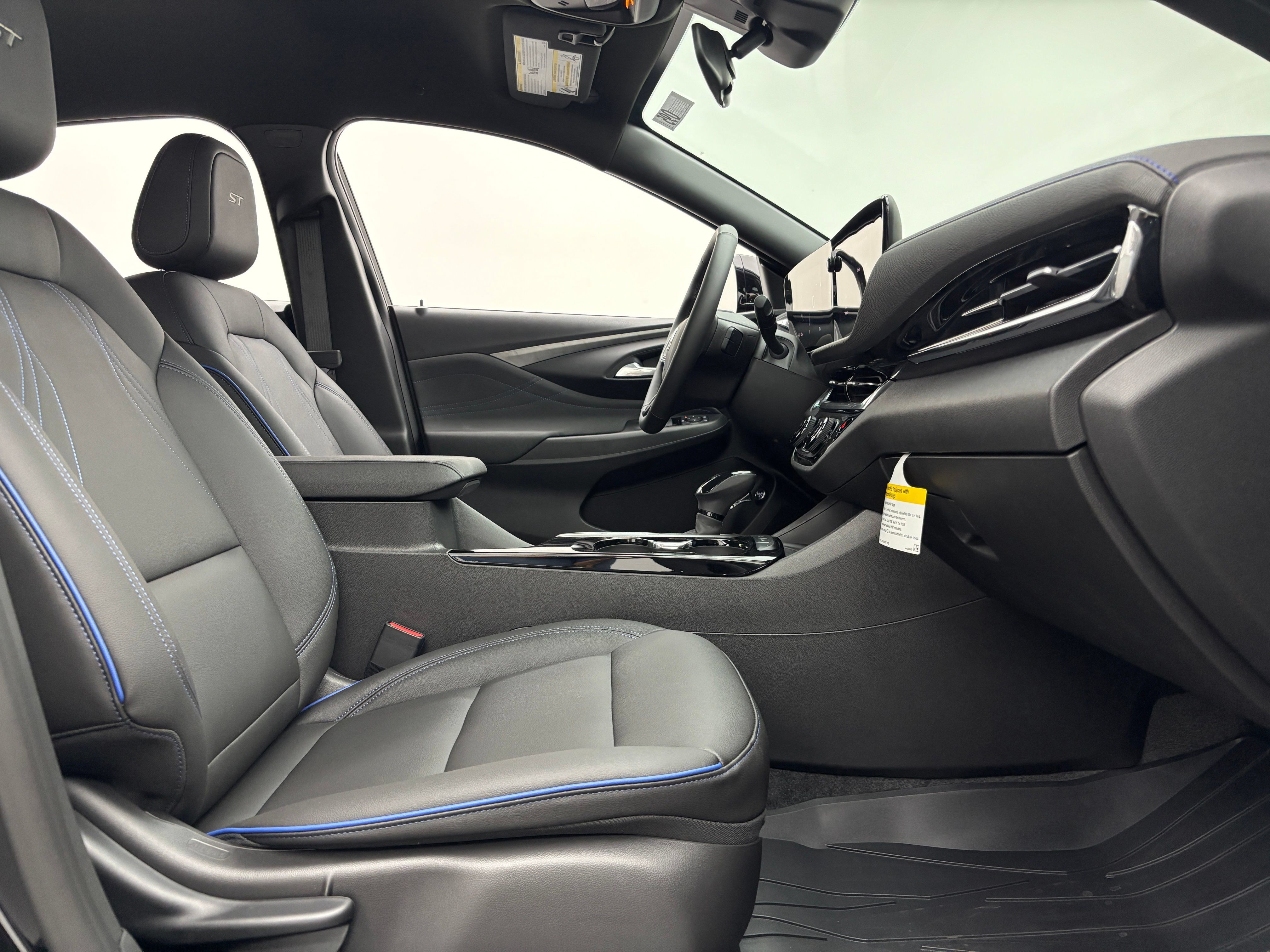 New 2026 Buick Envista Sport Touring w/ Convenience I Package FWD image 31