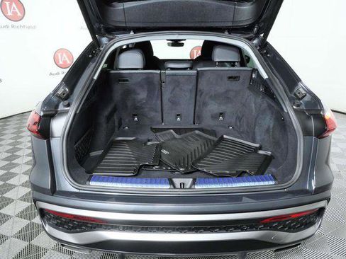 Used 2025 Audi Q5 Premium Plus w/ Premium Plus AWD/4WD image 10