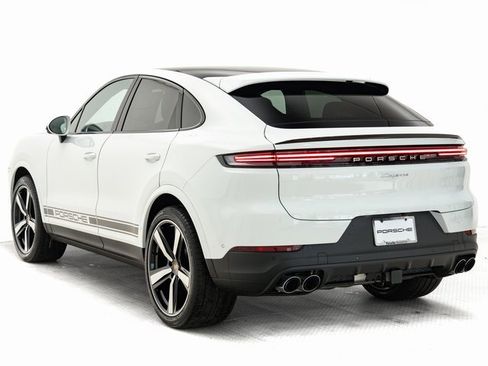New 2026 Porsche Cayenne image 3