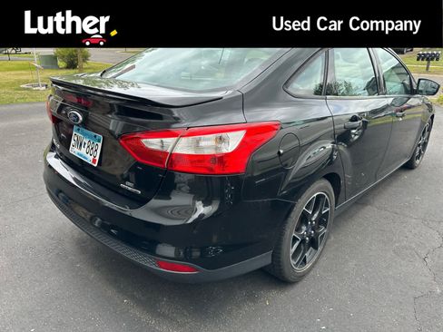 Used 2014 Ford Focus SE w/ Equipment Group 201A FWD image 1