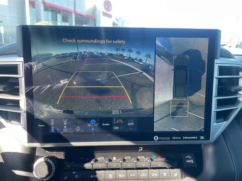 Used 2023 Toyota Tundra Platinum image 29