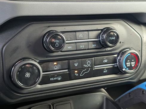 Used 2024 Ford Bronco Black Diamond image 16